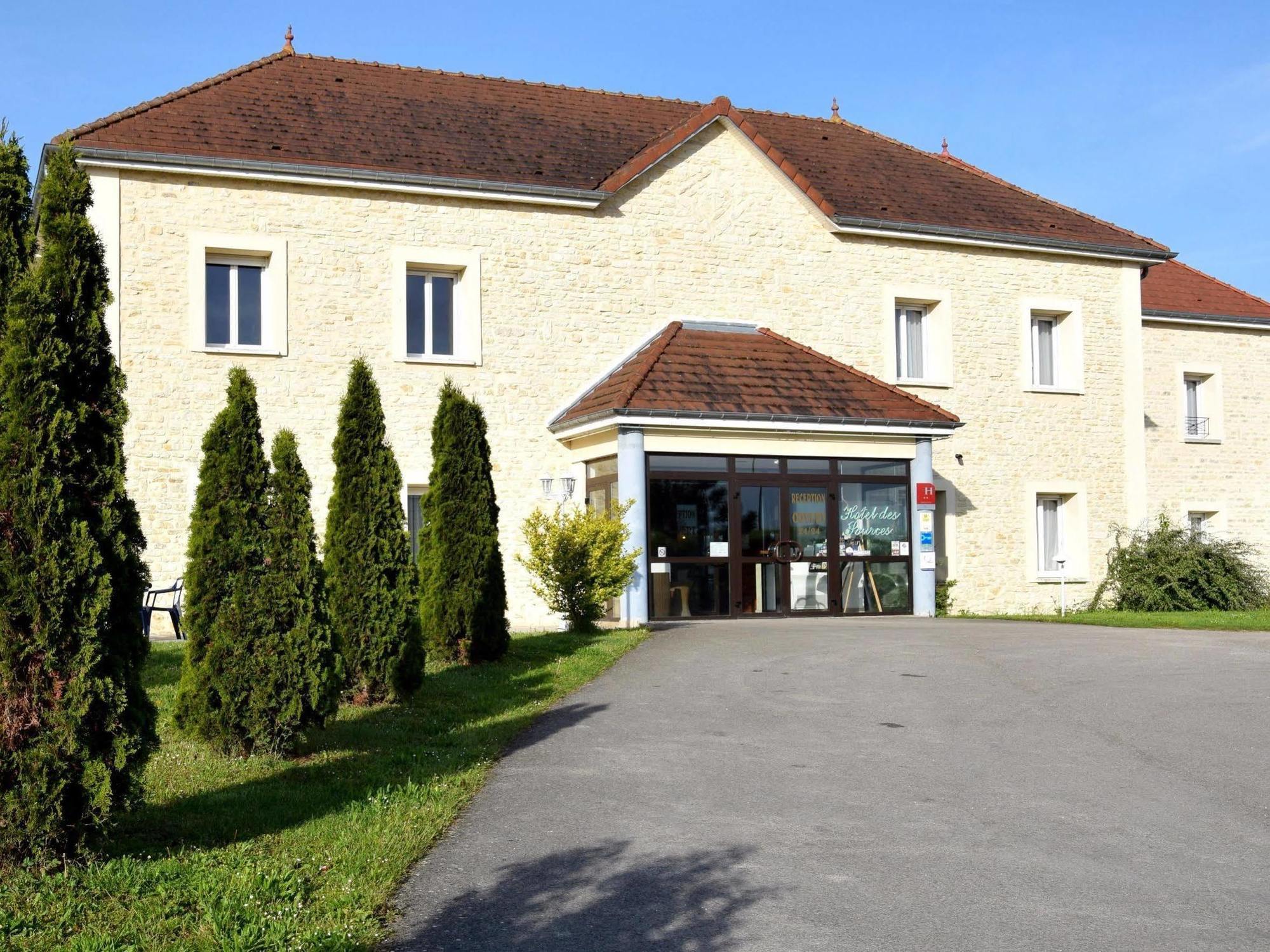 Logis Des Sources Hotel Creney-pres-Troyes Exterior photo
